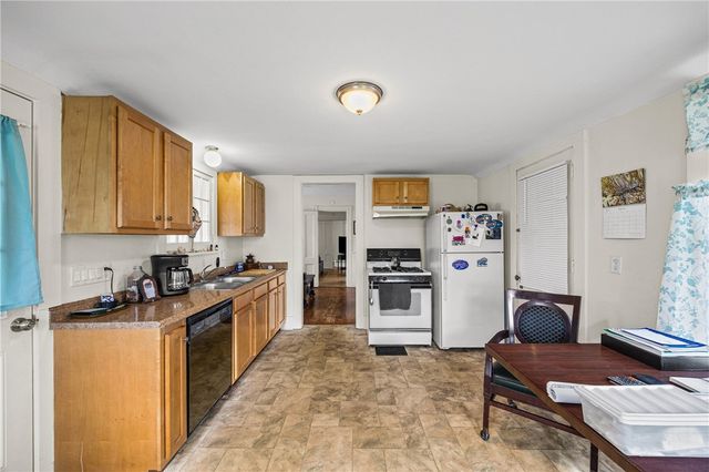 2165 Five Mile Line Road, Penfield, NY 14526