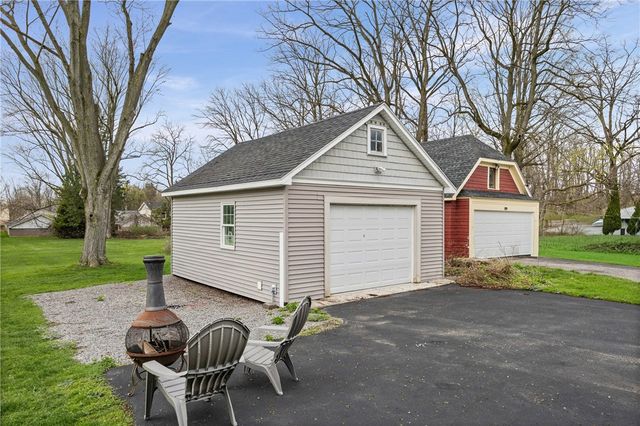 2165 Five Mile Line Road, Penfield, NY 14526