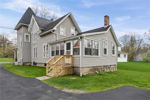 2165 Five Mile Line Road, Penfield, NY 14526