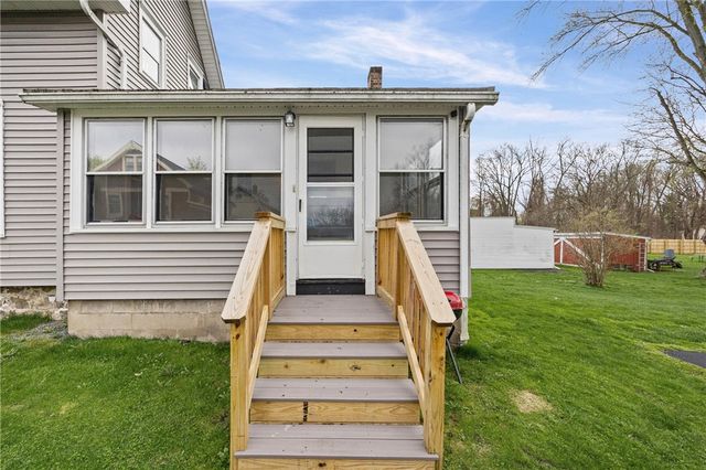 2165 Five Mile Line Road, Penfield, NY 14526