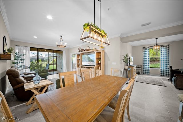 9441 Benvenuto CT 104, Naples, FL 34119