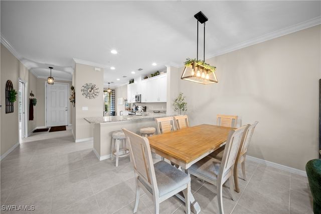 9441 Benvenuto CT 104, Naples, FL 34119