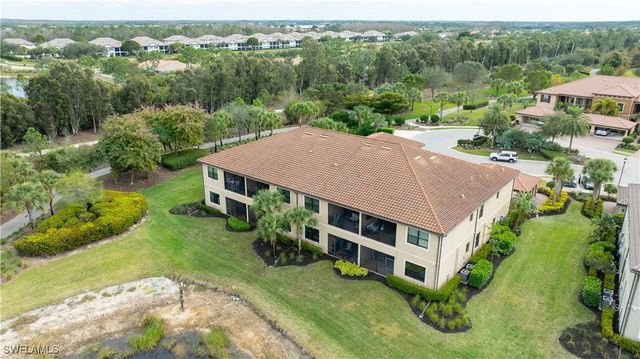 9441 Benvenuto CT 104, Naples, FL 34119