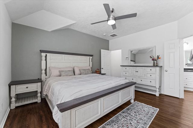 42 Bowie Bend Court, The Woodlands, TX 77385