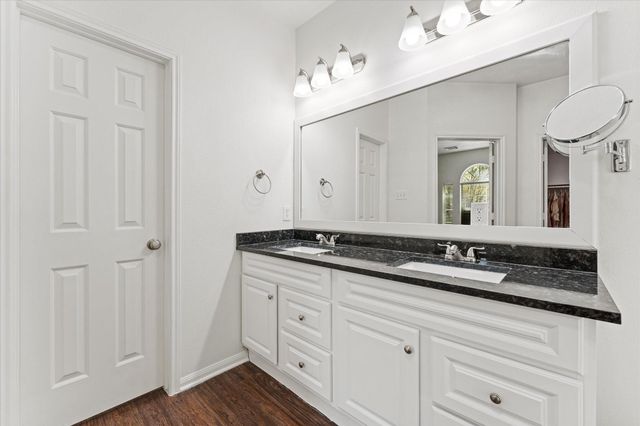 42 Bowie Bend Court, The Woodlands, TX 77385