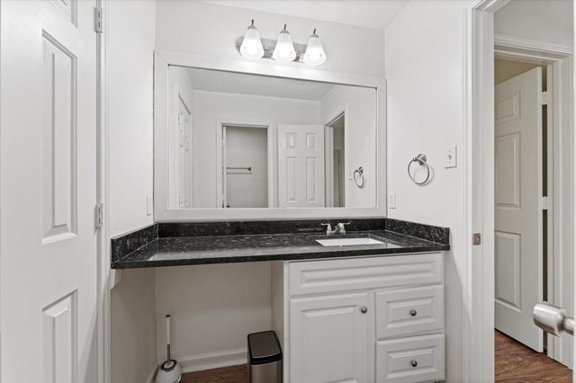 42 Bowie Bend Court, The Woodlands, TX 77385