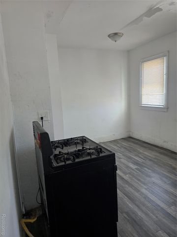 1732 Burlingame Street, Detroit, MI 48206