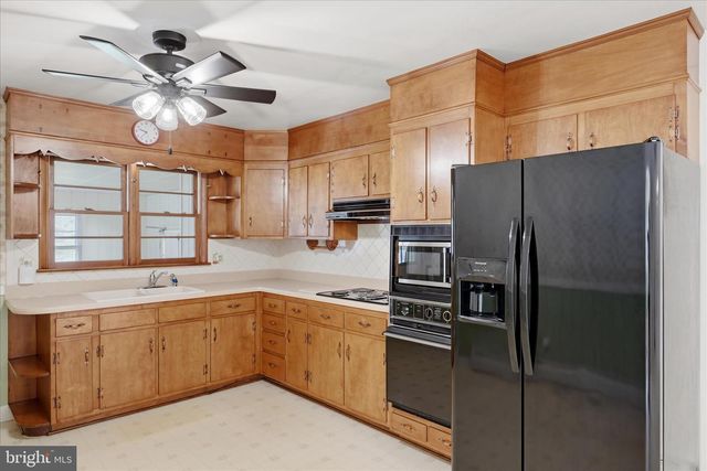 163 DICKS HOLLOW RD, Winchester, VA 22603