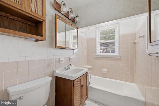 163 DICKS HOLLOW RD, Winchester, VA 22603