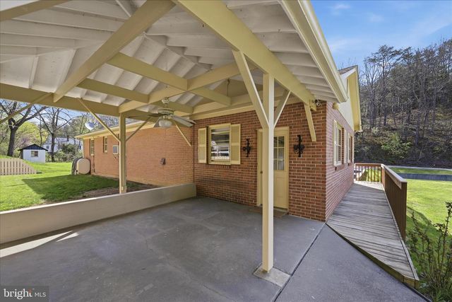 163 DICKS HOLLOW RD, Winchester, VA 22603