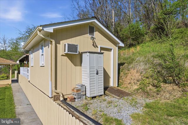 163 DICKS HOLLOW RD, Winchester, VA 22603