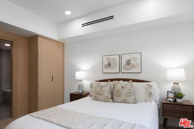 1361 Kelton Avenue 401, Los Angeles, CA 90024