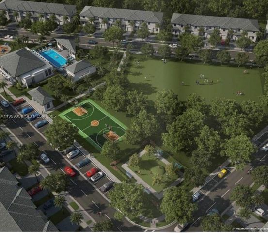 724 SE 13th St Cir ., Homestead, FL 33034