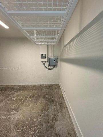 724 SE 13th St Cir ., Homestead, FL 33034