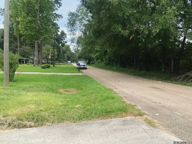 1722 Kennon Dr, Baker, LA 70714