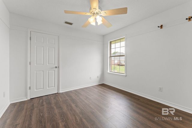 25465 Lakeland Drive, Loxley, AL 36551