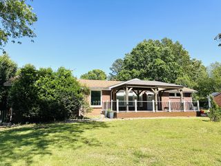 1255 Hillwood Dr, Clarksville, TN 37040
