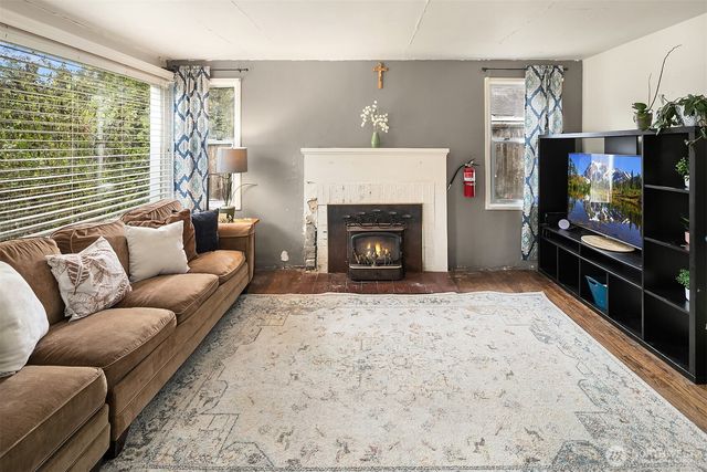 3404 SE 5th Street, Renton, WA 98058