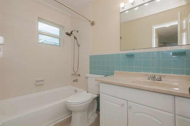 4065 SW 51st Street, Dania Beach, FL 33314