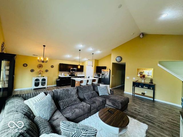 4223 Abigail Way, Indianapolis, IN 46239