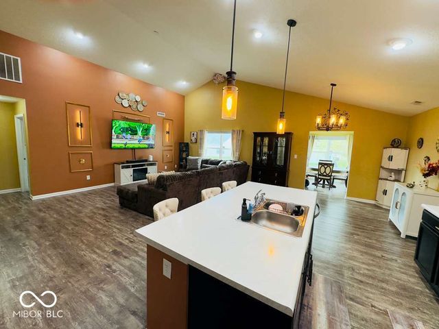 4223 Abigail Way, Indianapolis, IN 46239