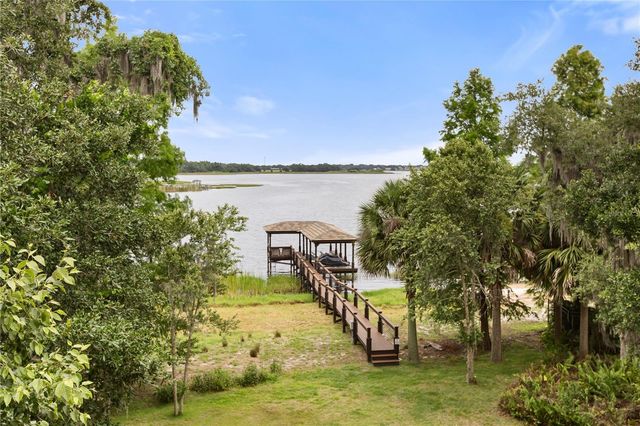 16893 BROADWATER AVENUE, Winter Garden, FL 34787