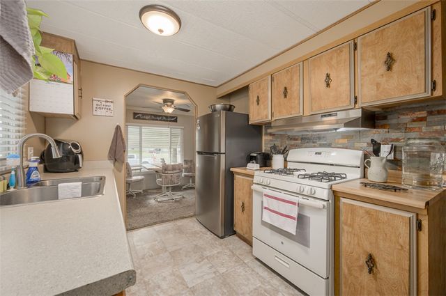 587 Citrus Street, Bullhead City, AZ 86442