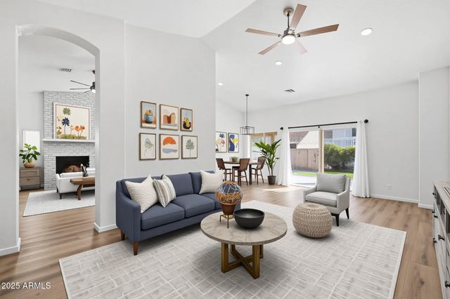 3151 W FRANKFURT Drive, Chandler, AZ 85226