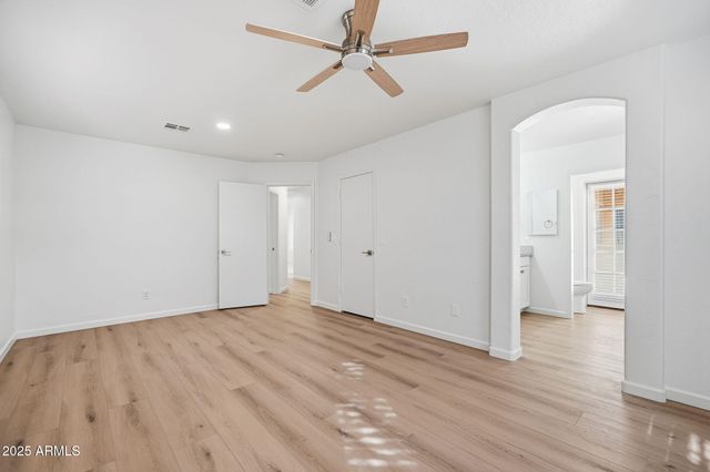 3151 W FRANKFURT Drive, Chandler, AZ 85226