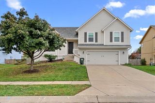 521 E Acorn Street, Gardner, KS 66030