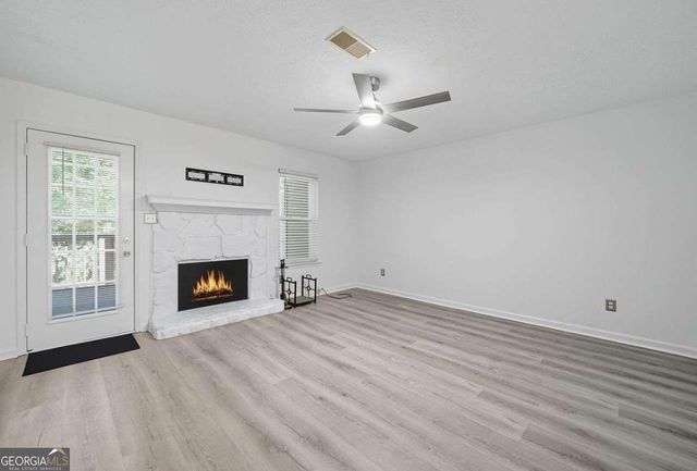 6615 Sienna Court, Peachtree Corners, GA 30092