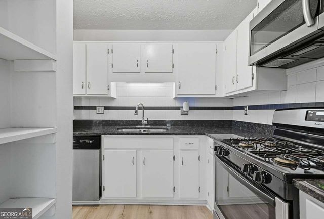 6615 Sienna Court, Peachtree Corners, GA 30092