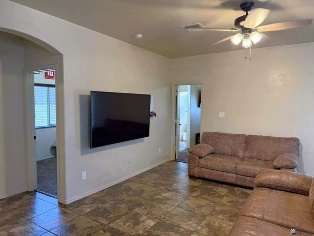 2571 S 41 WAY, Yuma, AZ 85364
