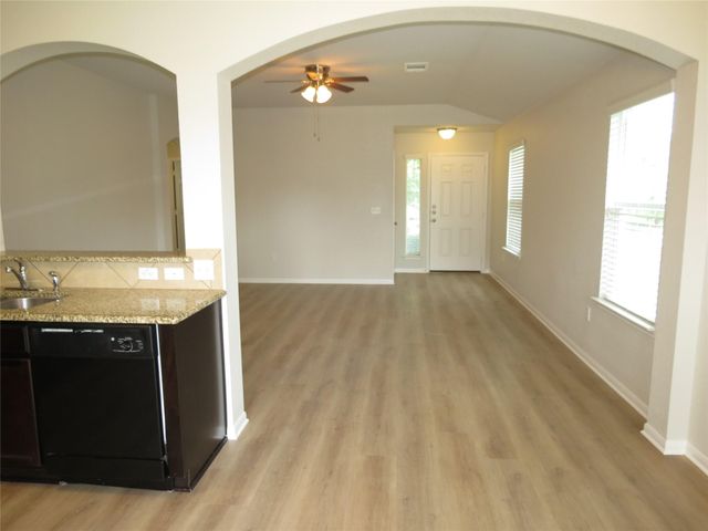 375 Musgrav, Kyle, TX 78640