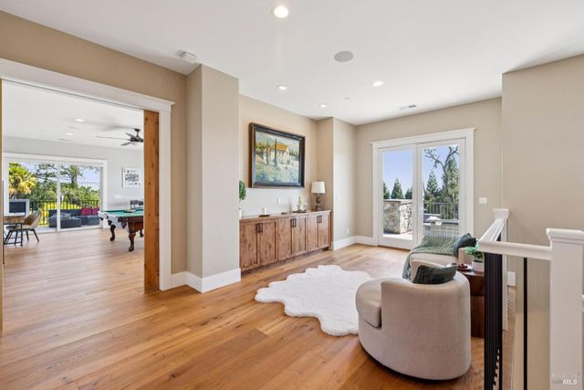 3882 Royal Manor Pl, Santa Rosa, CA 95404