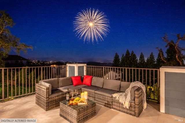 3882 Royal Manor Pl, Santa Rosa, CA 95404