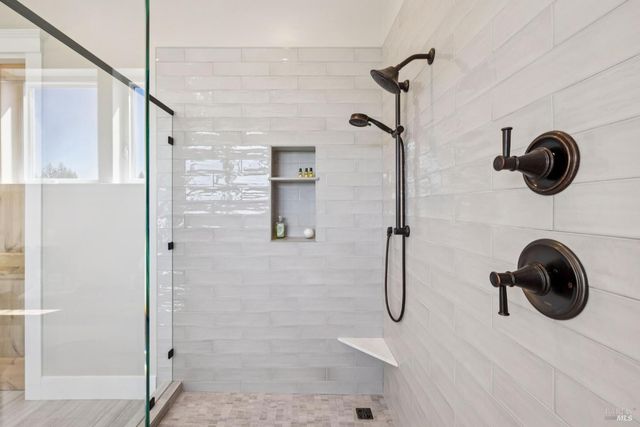 3882 Royal Manor Pl, Santa Rosa, CA 95404