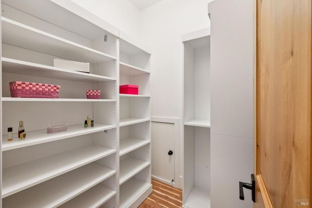 3882 Royal Manor Pl, Santa Rosa, CA 95404