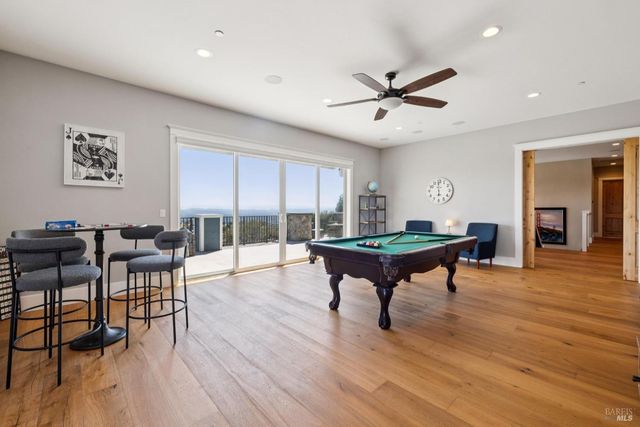 3882 Royal Manor Pl, Santa Rosa, CA 95404