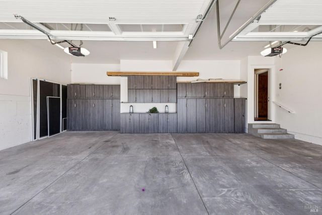 3882 Royal Manor Pl, Santa Rosa, CA 95404