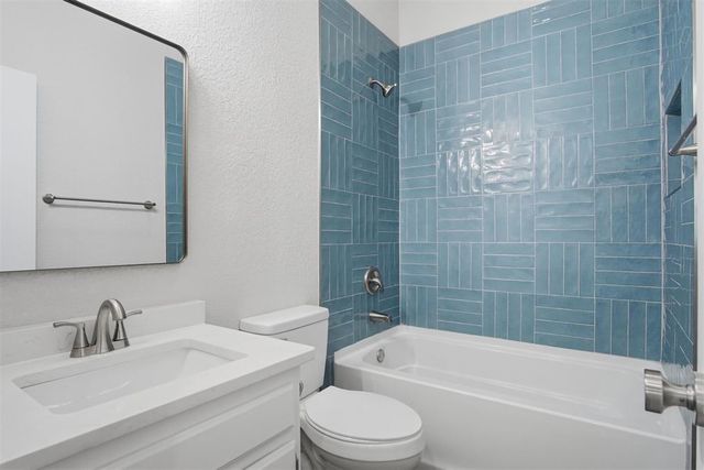 2304 NE 10th Street, Oklahoma City, OK 73160