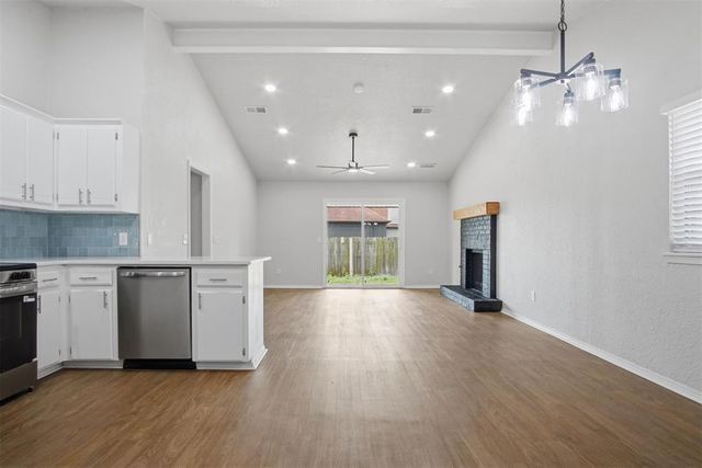 2304 NE 10th Street, Oklahoma City, OK 73160