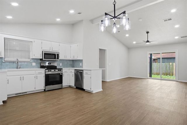 2304 NE 10th Street, Oklahoma City, OK 73160