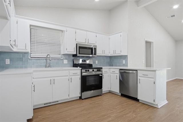 2304 NE 10th Street, Oklahoma City, OK 73160