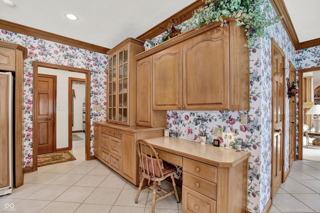 204 S Creedmoor Way, Anderson, IN 46011