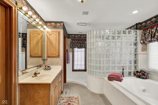 204 S Creedmoor Way, Anderson, IN 46011