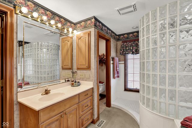 204 S Creedmoor Way, Anderson, IN 46011