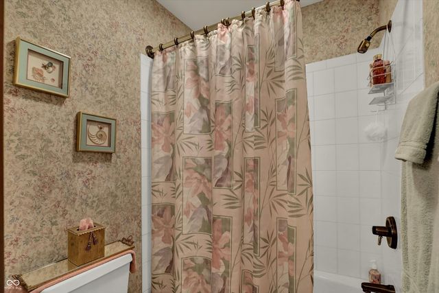 204 S Creedmoor Way, Anderson, IN 46011