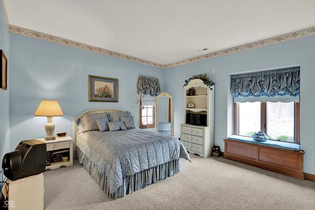 204 S Creedmoor Way, Anderson, IN 46011