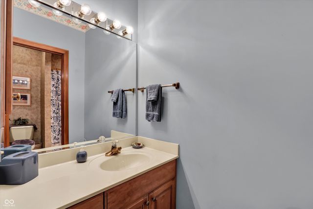 204 S Creedmoor Way, Anderson, IN 46011